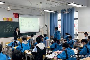 黄蜂GM：我们选了小桥 想让他长期留队